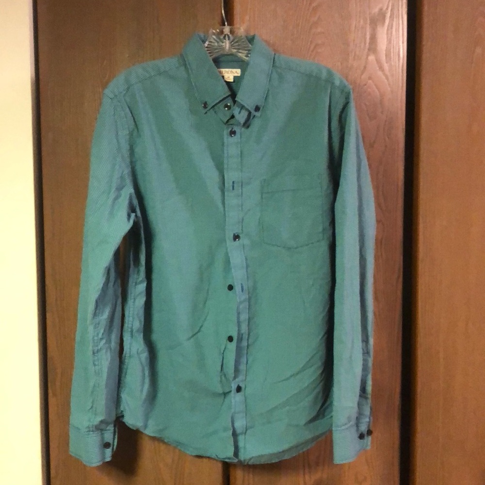 Business casual button down shirt